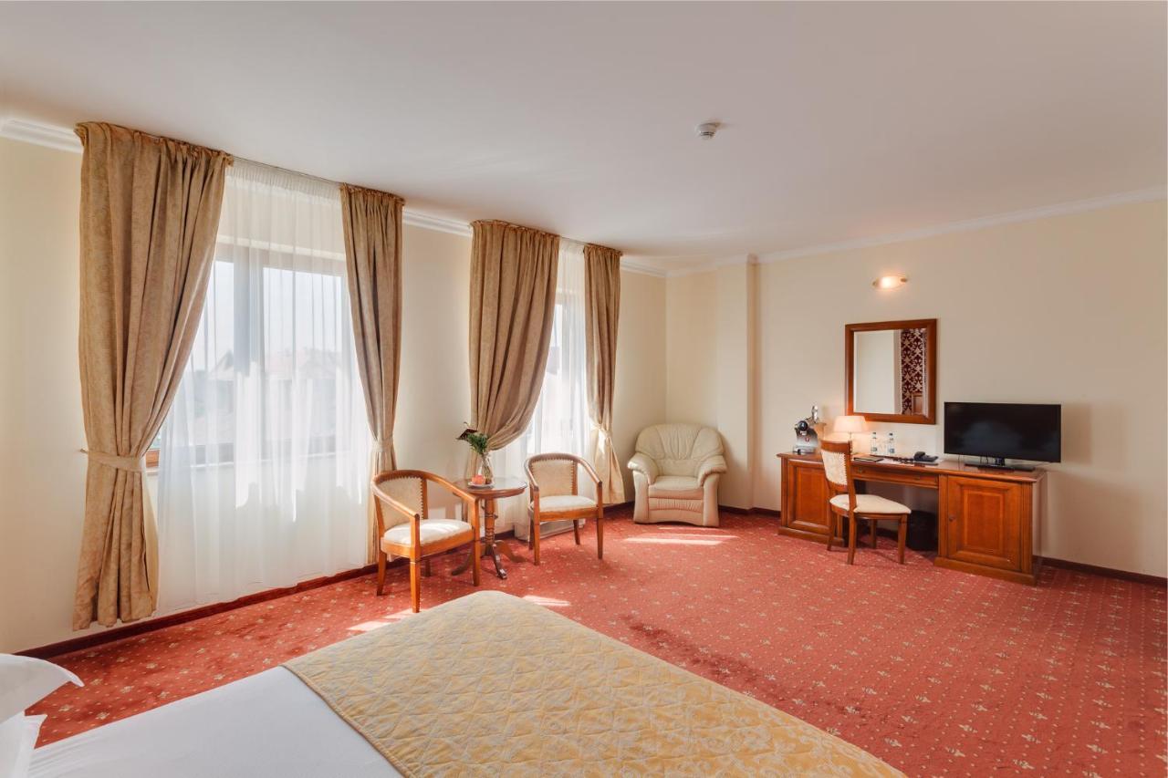 Hotel Opera Plaza Cluj-Napoca Exteriör bild