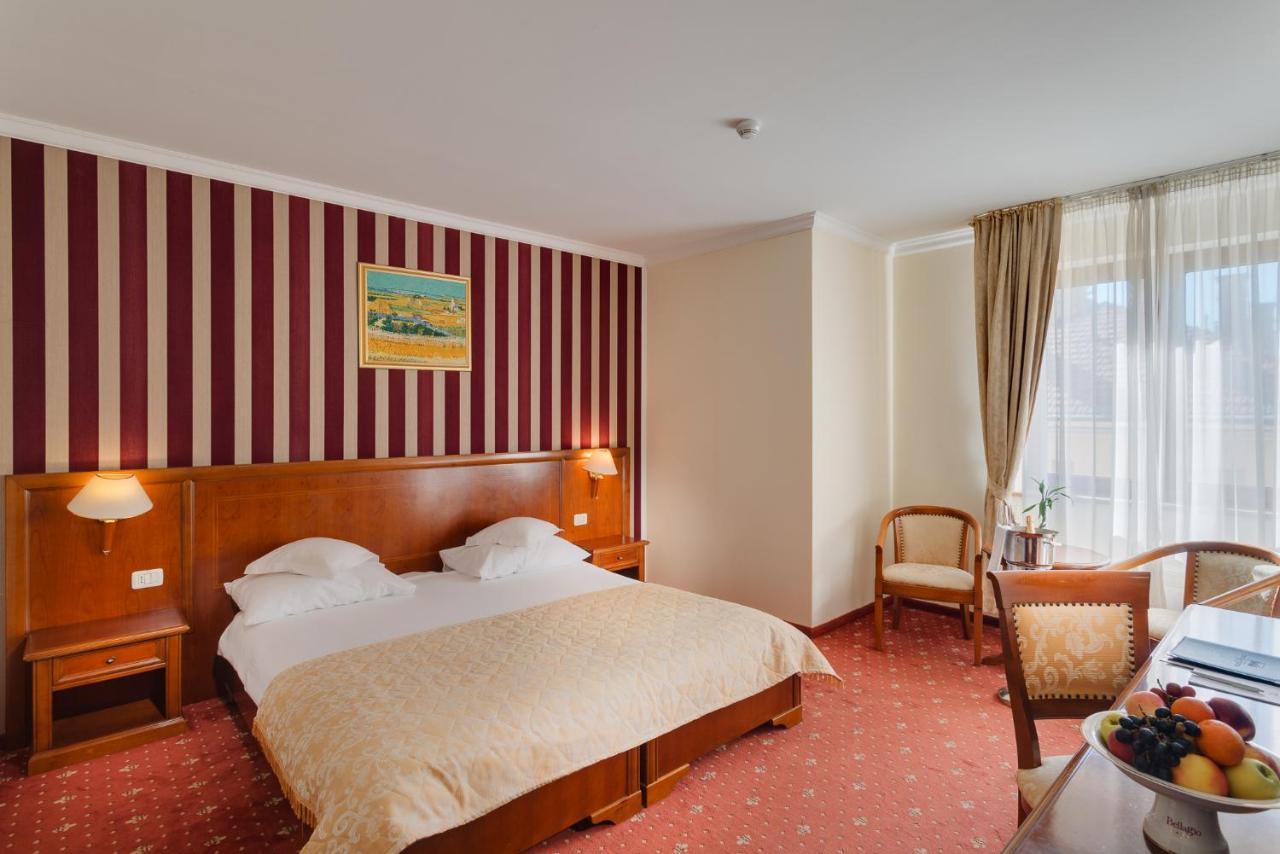 Hotel Opera Plaza Cluj-Napoca Exteriör bild